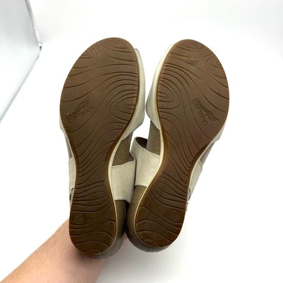 Dansko Vera Wedge Sandal Oyster Cream Nubuck EU 39 US 8.5-9 - Picture 12 of 12